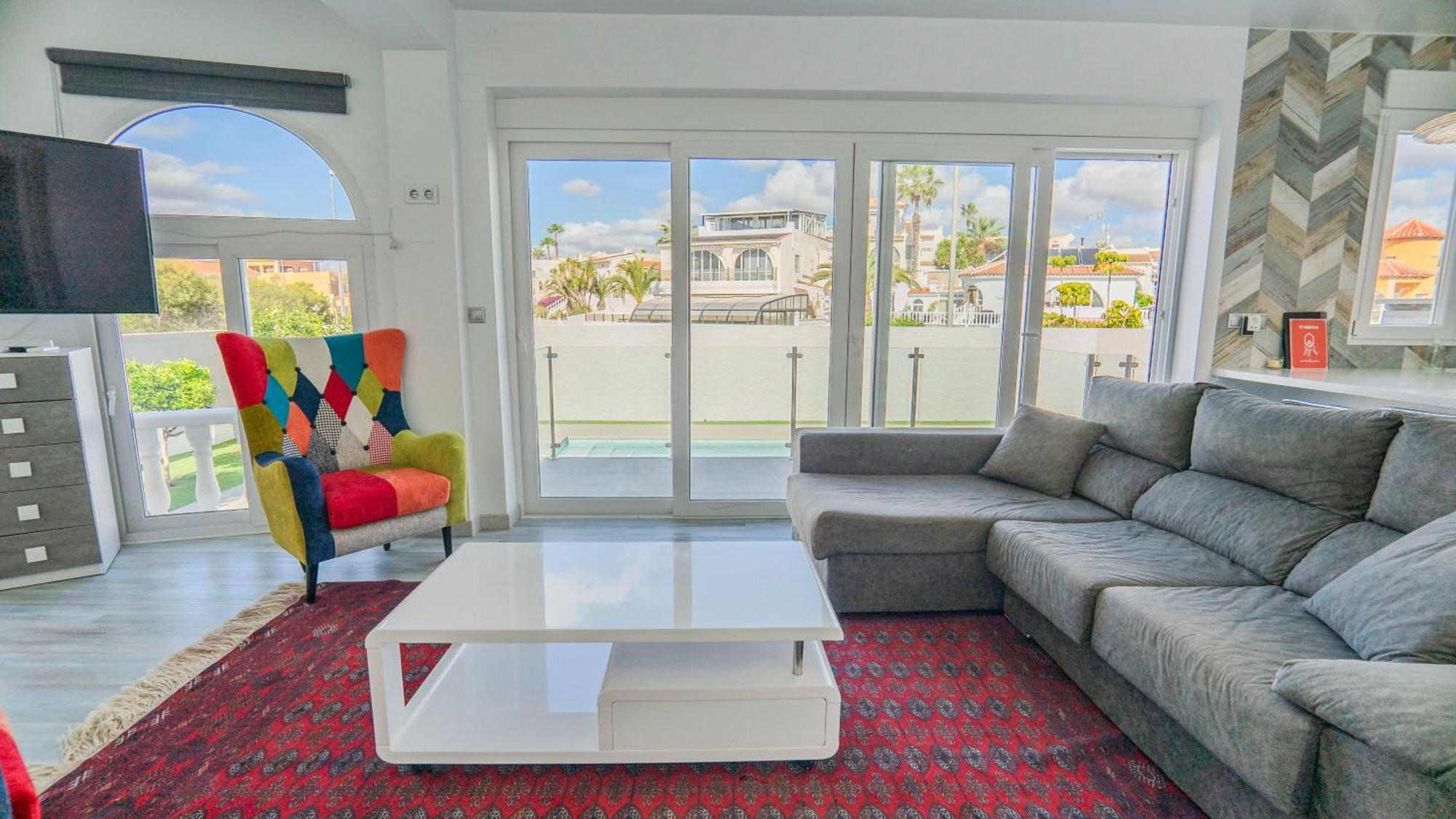 Modern Detached 4 Bed 3 Bath Villa With Private Pool Close To All Amenities Villamartin  Eksteriør bilde